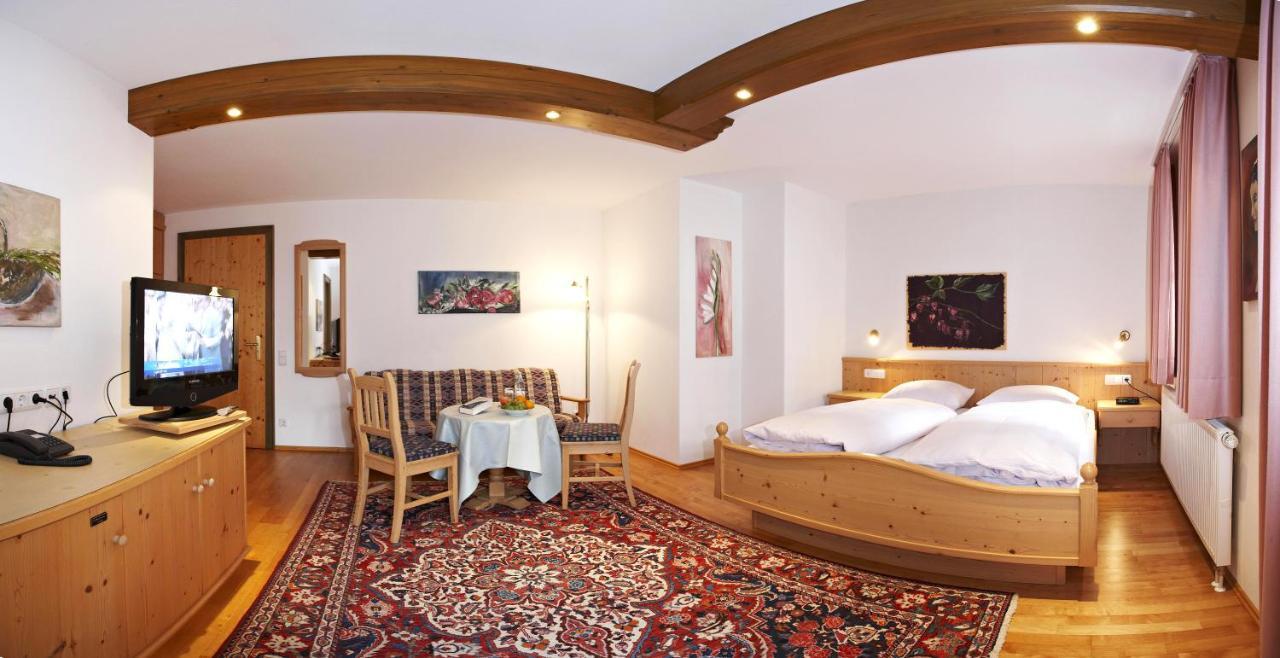 Hotel Oberschmied Reit im Winkl Cameră foto